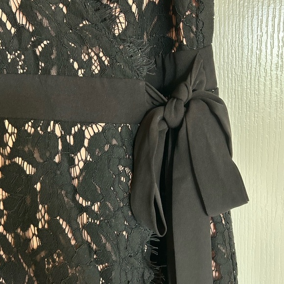 Do + Be black lace sleeveless wrap dress - Picture 6 of 11